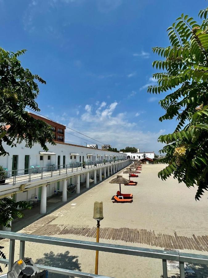 Hostel Cazino Nord Rooms Mamaia Eksteriør billede