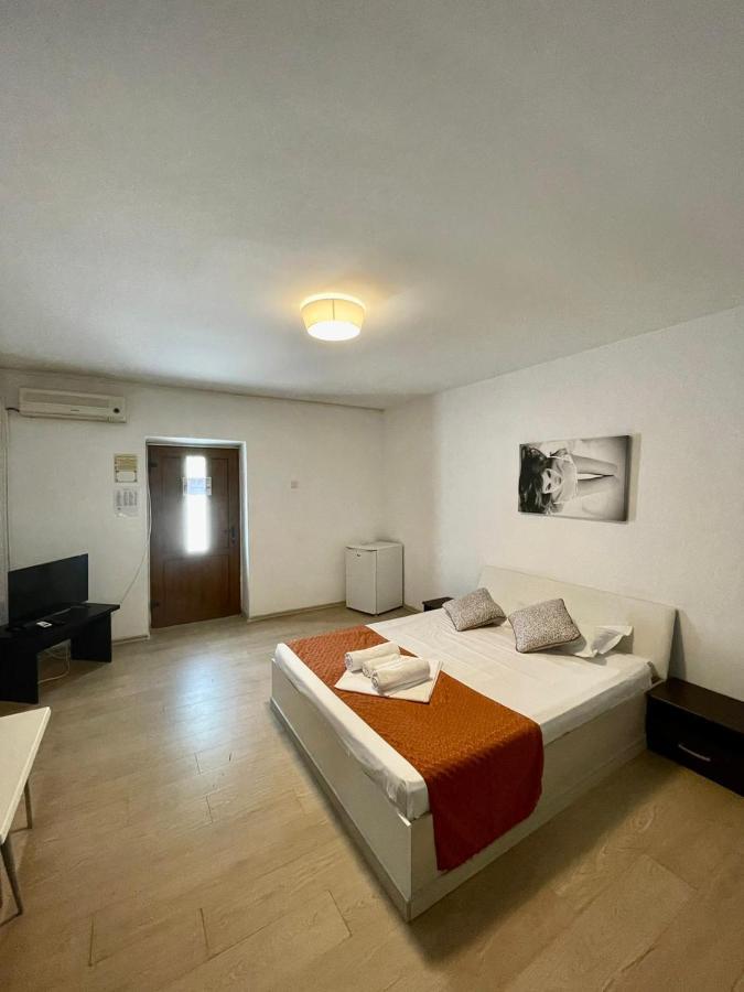 Hostel Cazino Nord Rooms Mamaia Eksteriør billede