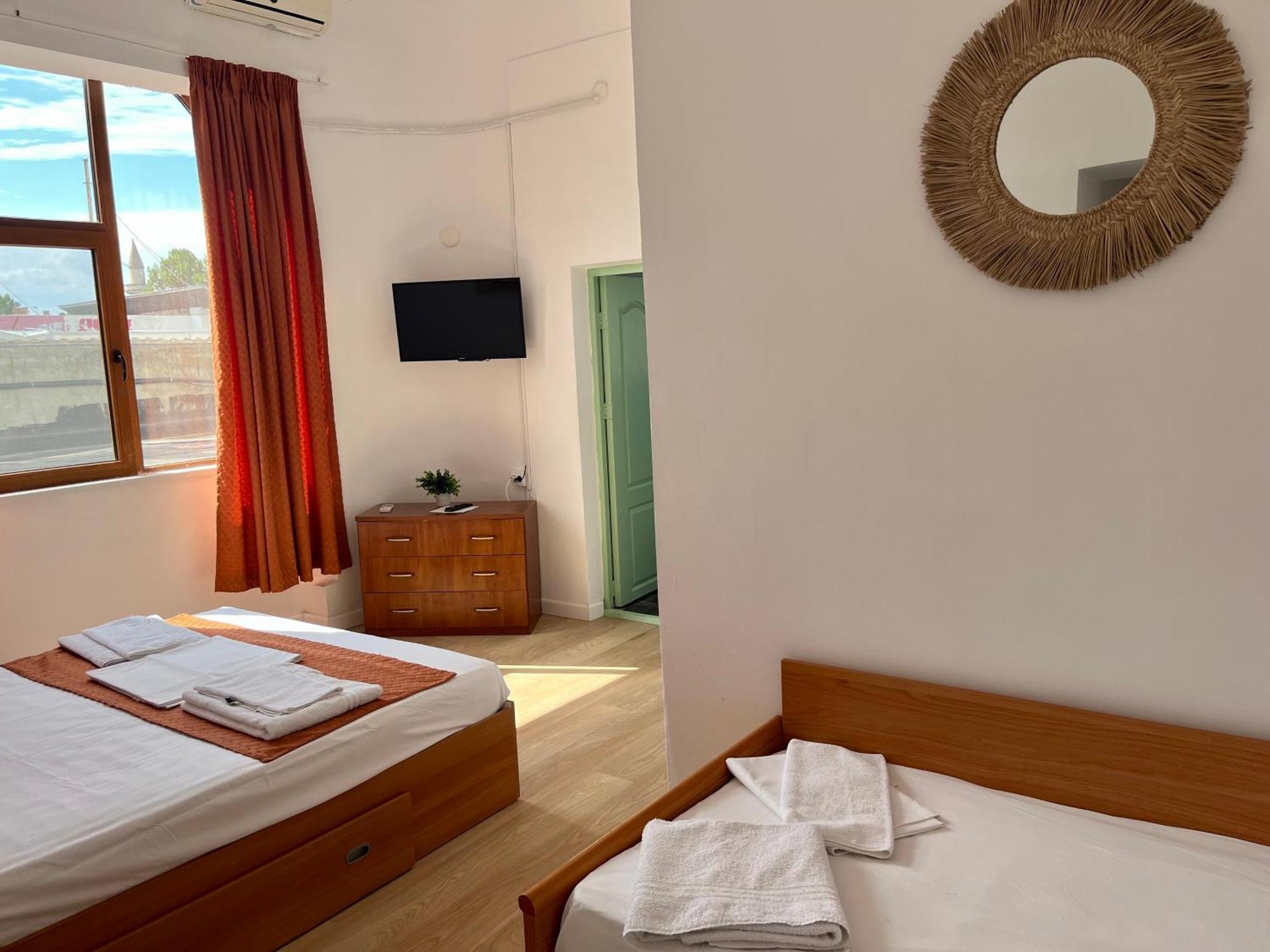 Hostel Cazino Nord Rooms Mamaia Eksteriør billede