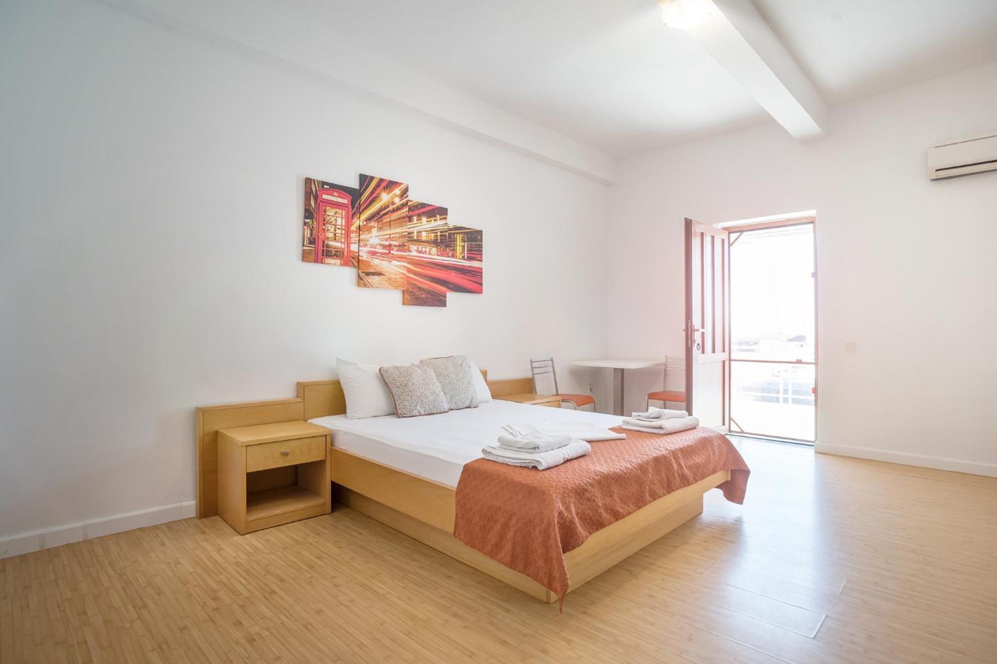 Hostel Cazino Nord Rooms Mamaia Eksteriør billede