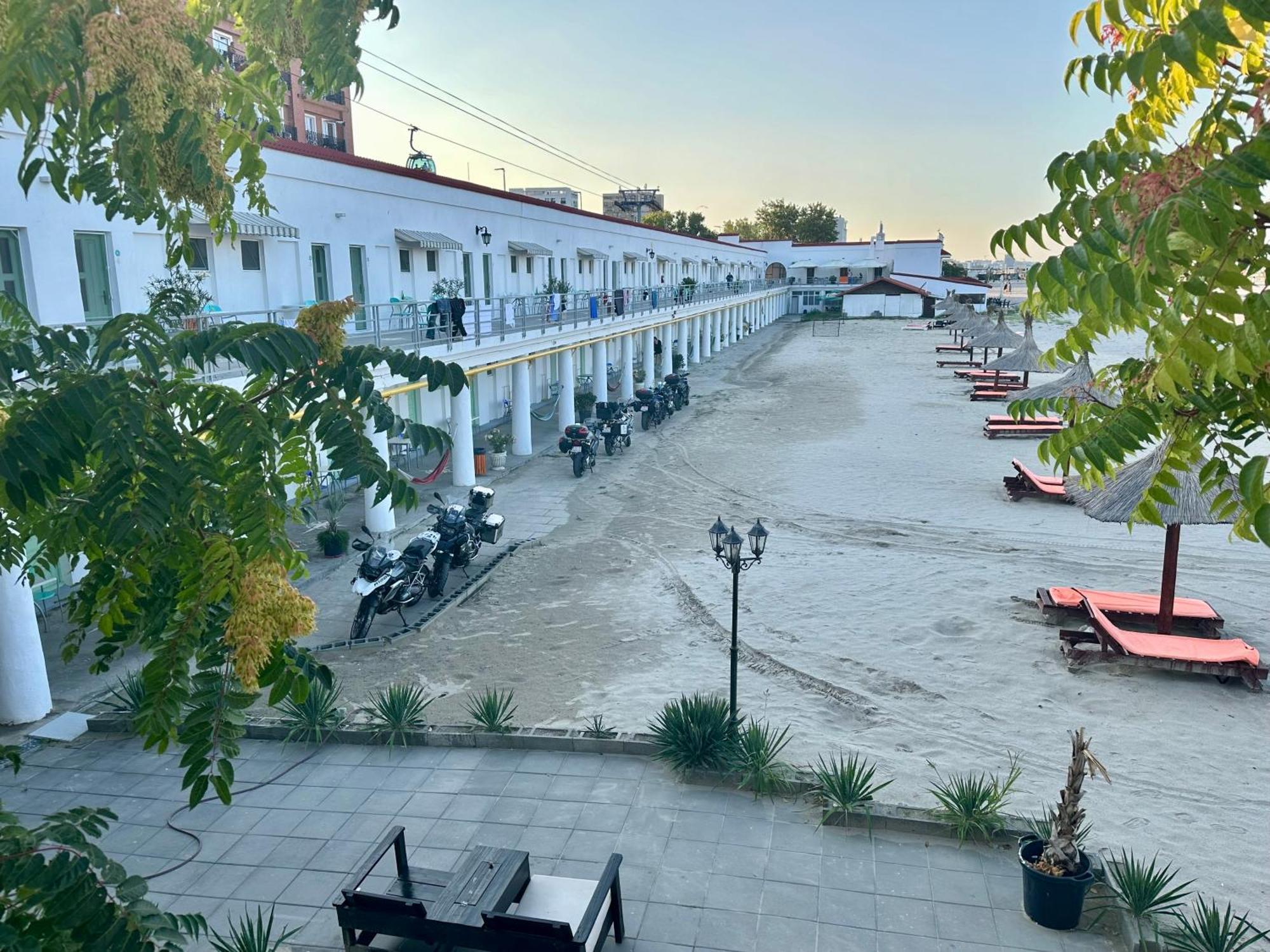 Hostel Cazino Nord Rooms Mamaia Eksteriør billede